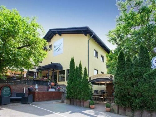 Hotel Waldesruh, Забронировать Отель Мюльталь земля Гессен