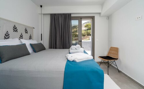 Pignolia Suites - Adults Only, Забронировать Гостевой дом Отели Иерапетры с бассейном, Бассейн