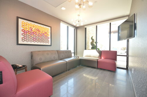 Holiday Inn Express & Suites Oklahoma City Mid - Arpt Area by IHG, Забронировать Отель Оклахома-Сити Оклахома