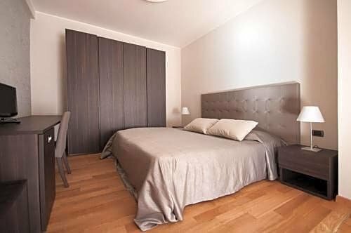 Hotel Maloia, Забронировать Отель Дубино Valtellina