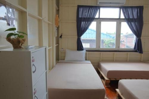 63 Hostel Lopburi, Забронировать Хостел Хостелы Lopburi Province, Хостел