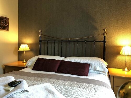 Autumn Leaves Guest House, Забронировать Гостевой дом Отели в центре Уиндермир, в центре