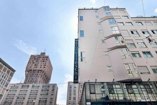 Brunelleschi Hotel, Забронировать Отель Отели и гостиницы Милана, рядом с Кайроли, Отель