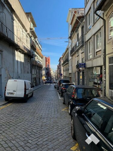 Almad1 · Artsy Retreat in the Heart of Porto, Забронировать Отель Отели Региона Порту с парковкой, Парковка