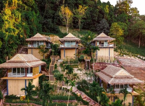 Baan Phuvara Retreat - Romantic Jacuzzi Mountain View Villas, Забронировать Отель Ао-Нанг-Бич Краби