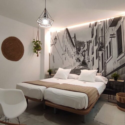 Rooms Vita, Забронировать Гостевой дом Отели Гранады с бассейном, рядом с San Nicholas Viewpoint, Бассейн