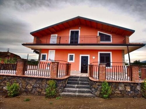 I Colori dell'Etna, Book Bed and Breakfast Hoteller i Sicilien med parkering, Parkering