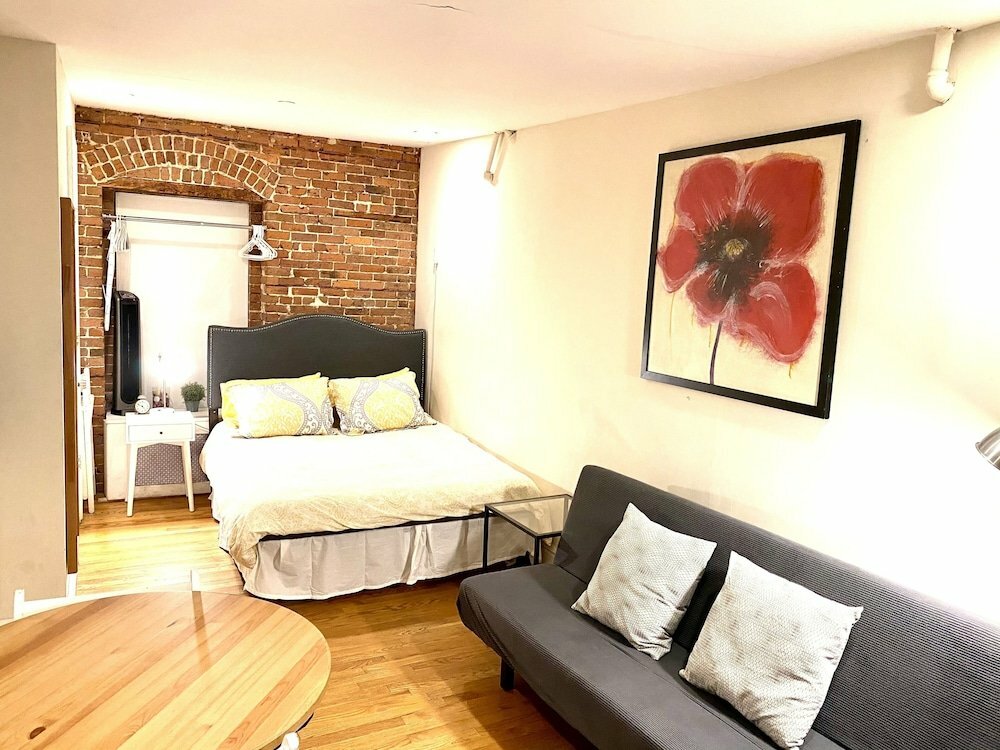 The Nomad Suites & Apartments