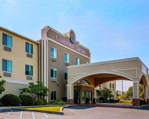 Comfort Suites Benton Harbor - St Joseph, Prenota Hotel Benton Harbor Michigan