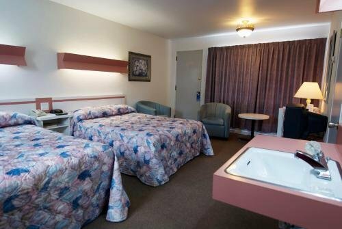 Daigle Motel, Забронировать Мотель Отели Saint Leonard с парковкой, Парковка