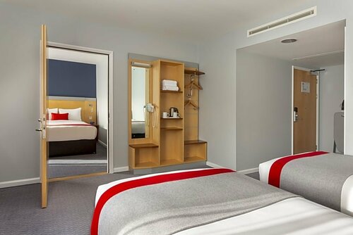 Holiday Inn Express Birmingham Redditch by IHG, Забронировать Отель Редич Вустершир