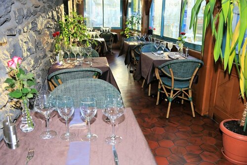 Hôtel restaurant Écu de France, Reserva ahora Hotel Mauriac Cantal