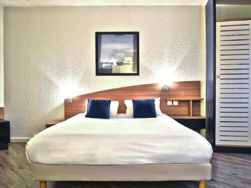 Art Hotel Paris Est, Забронировать Отель Пантен Seine-Saint-Denis