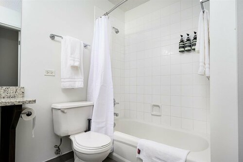 Kasa Magnificent Mile Chicago, Забронировать Апарт-отель Отели Чикаго 4 звезды, рядом с Тайм-лайф-билдинг, 4*
