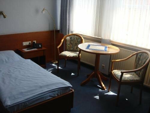 Hotel Zur Sonne, Rezervovat Hotel Kirchhain 