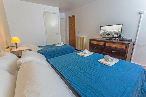Hosteria La Pastorella, Забронировать Отель Отели Bariloche Lakes 3 звезды, 3*