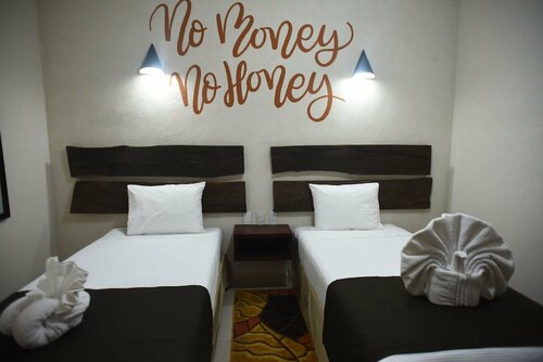 12 Bees Hotel, Забронировать Отель Отели Плая-дель-Кармен с завтраком, рядом с Морской вокзал города Плая-дель-Кармен, Завтраки