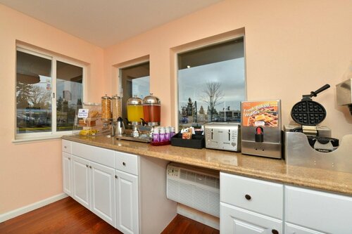 Americas Best Value Inn Lakewood South Tacoma, Забронировать Отель Такома Вашингтон