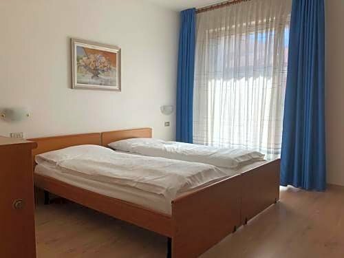 Hotel Villa Al Vento, Забронировать Вилла Виллы Alto Garda e Ledro, Вилла