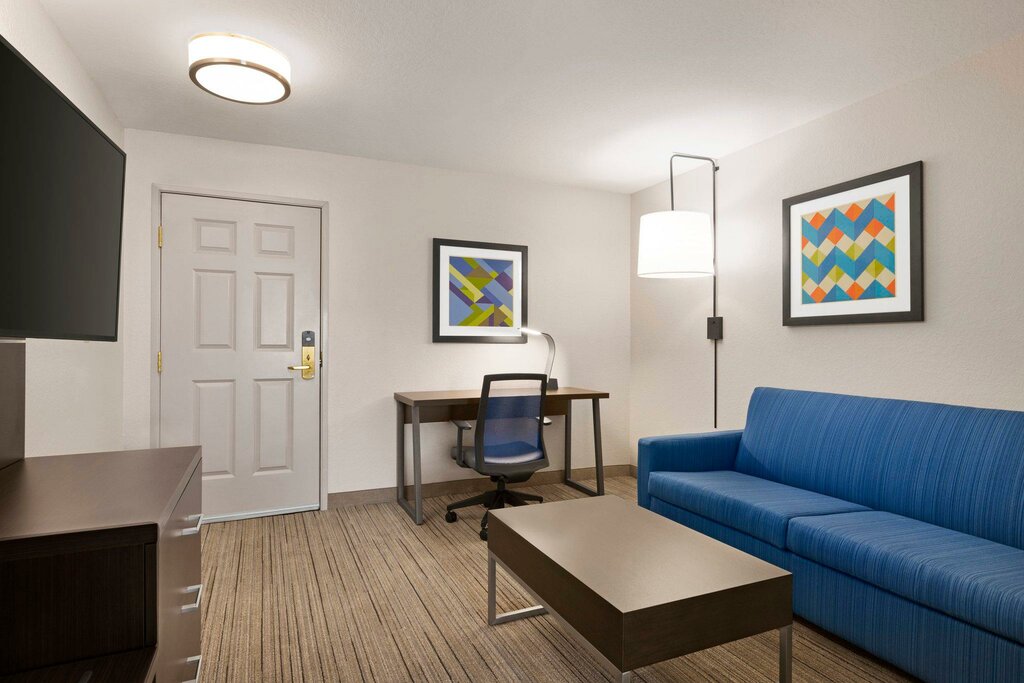 Holiday Inn Express & Suites Sarasota East - I-75