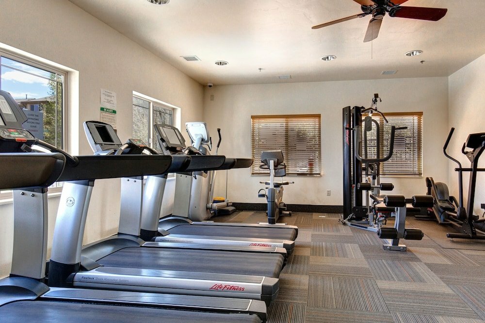 All Seasons Resort Lodging-Bear Hollow Village