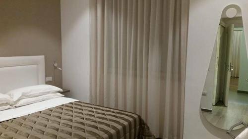Hotel Bruman Salerno, Забронировать Отель Отели Салерно с парковкой, рядом с Провинциальный археологический музей, Парковка