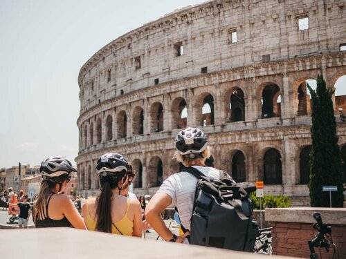 YellowSquare Rome, Забронировать Отель Недорогие отели Рима, рядом с Римский музей современного искусства, недорогие