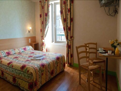 Hôtel l'Escale, Забронировать Отель Белем Orne, рядом с Belleme Golf