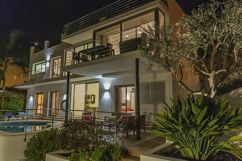 Far alcanada, Book Hotel Alcanada Majorca