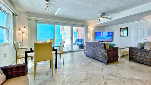 Holiday Villas, Забронировать Отель Индиан-Шорс 
