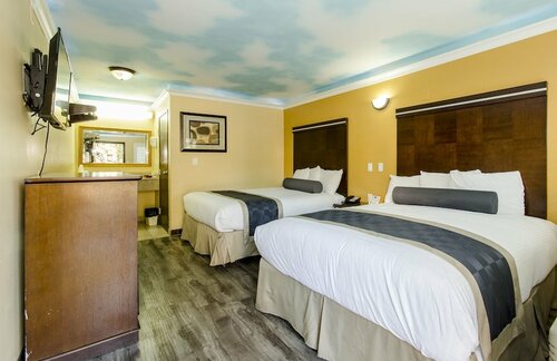 Hollywood Palms Inns & Suites, Забронировать Отель Отели Голливуда с парковкой, рядом с Бульвар Голливуд, Парковка