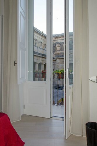 La Finestra sul Convitto B&B, Rezervați Bed and Breakfast Lecce Salento, aproape de Piazza Sant'Oronzo