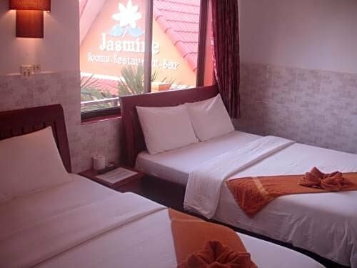 Jasmine Family Hostel, Забронировать Хостел Отели Сиемреап с парковкой, Парковка