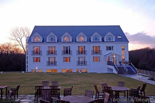Towers Hotel & Spa, Забронировать Курортный отель Суонси Полуостров Гоуэр
