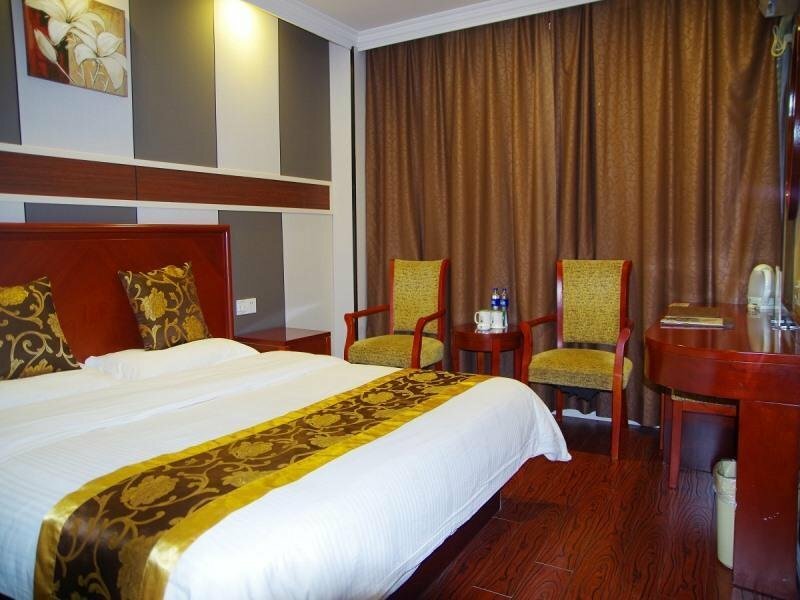 GreenTree Inn Jiangsu Wuxi Jiangyin North Huancheng Road Walking Street Express Hotel