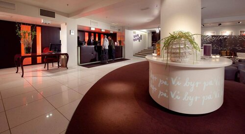 Clarion Collection Hotel Folketeateret, Rezerwuj Hotel Hotele 4-gwiazdkowe w Oslo County, 4*