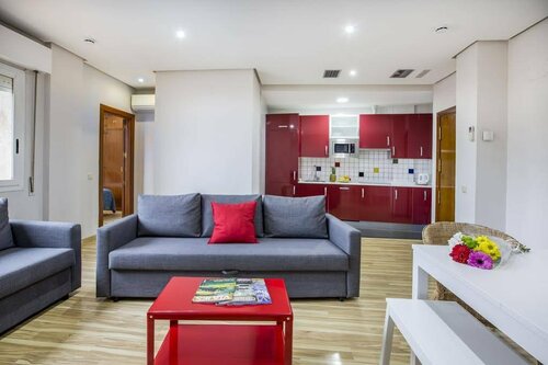 Mola Suites, Забронировать Апарт-отель Отели Мадрида с парковкой, рядом с Опера, Парковка