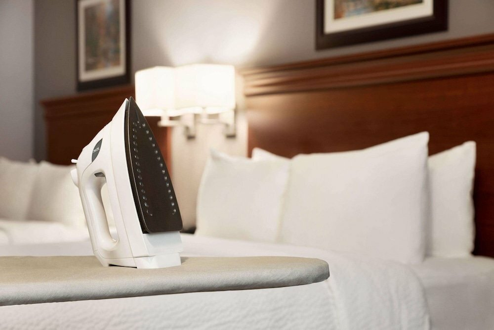 Premier Inn & Suites - Downtown Hamilton