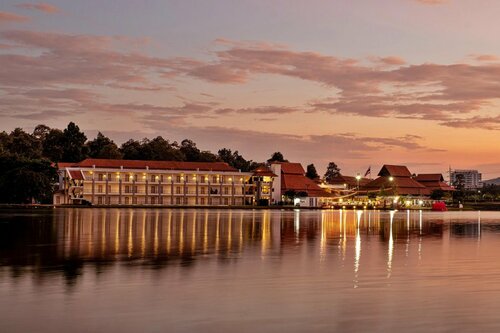 Green Lake Resort - SHA Extra Plus Certified, Забронировать Курортный отель Chang Phueak 