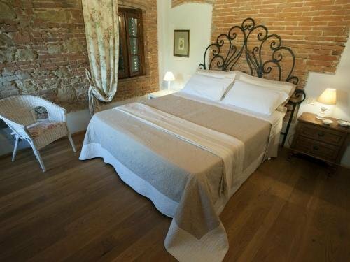 Alpaca Country House, Забронировать Отель Отели Пизы с парковкой, Парковка