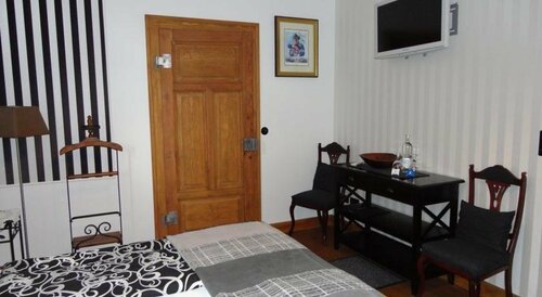 Ferienpension und Oldtimerhotel, Забронировать Отель Лёффинген Шварцвальд