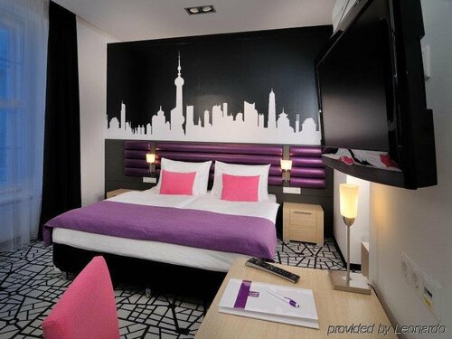 Alta Moda Fashion Hotel, Забронировать Отель Отели Будапешта с парковкой, рядом с Станция метро Kalvin Square, Парковка
