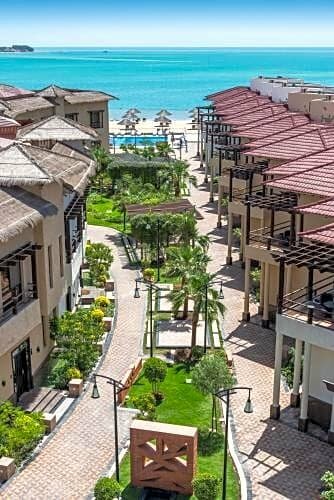 Braira Al Azizya Hotel & Resort, 预订 酒店 Raʼs Munaysif 东部省
