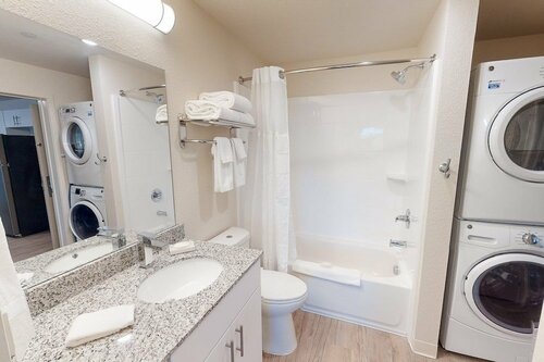 WaterWalk Extended Stay by Wyndham - Raleigh Research Triangle Park, Забронировать Отель Моррисвилл Raleigh-Durham Metropolitan Area