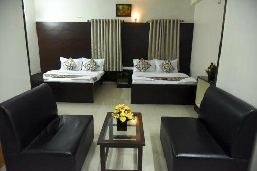 Samudra Residency,Behind Chennai central railway station, Забронировать Отель Ченнаи штат Тамилнад, рядом с Высший суд Мадраса