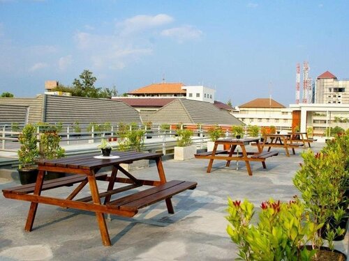 Marni Mulya Guest House, Rezervovat Penzión Solo hotely s parkováním, blízko Solo Paragon, Parkování
