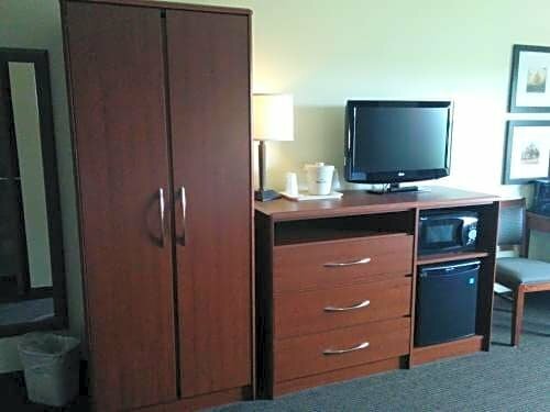 AmericInn by Wyndham Princeton MN, Buchen Sie Hotel Princeton Minnesota