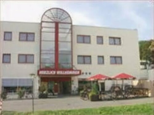 Sport Hotel am Stadtpark, Varaa Hotelli Chemnitz Saksi