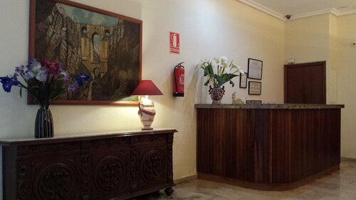 Hostal Ronda, Забронировать Хостел Хостелы Кордовы, рядом с Площадь Пласа-де-лас-Тендильяс, Хостел