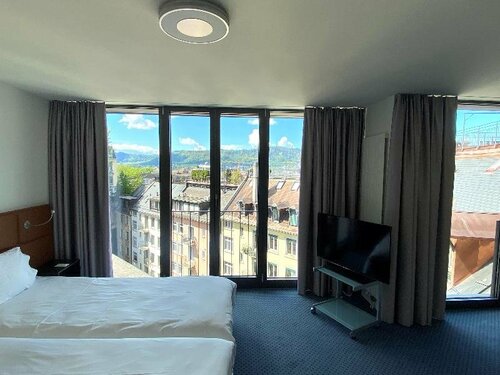 Royal Hotel Zurich, Забронировать Отель 01. Старый город Цюриха - Центр города Цюрих